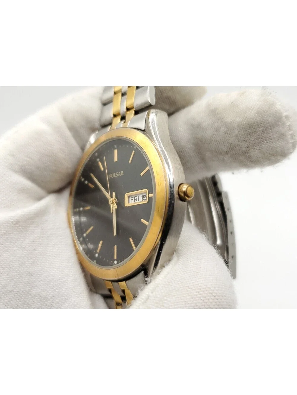 Vintage Pulsar Quartz Mens Watch New Battery Two-Tone Black Day/Date Dial 37mm